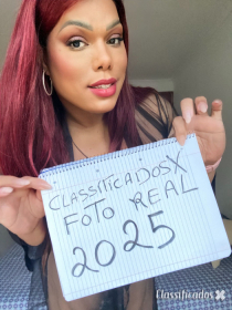 EM CUSTÓIAS  TRAVESTI JULIA BOAZONA