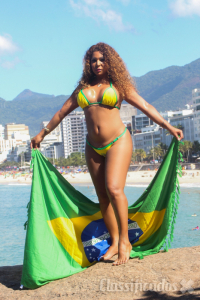 Morena  Carioca Massagista com final Feliz