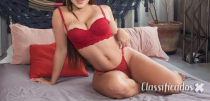 Bonequinha de luxo  26 anos toda natural