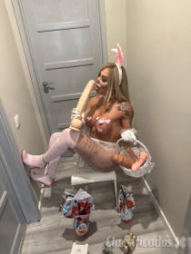 Rainha do beijo grego Deslocação