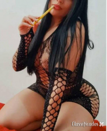 SOU UMA DELICIOSA RAPARIGUINHA,BEM PUTINHA NA CAMA