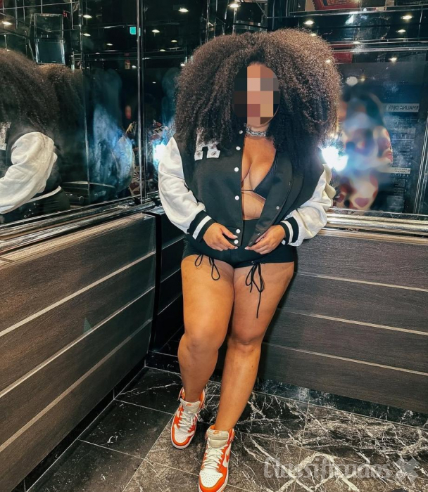 Novinha 20 aninhos - CONA QUENTE