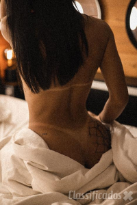 relaxing and sensory massage specialist.