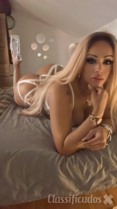1x travesti loira sedução para todos seus delírios.