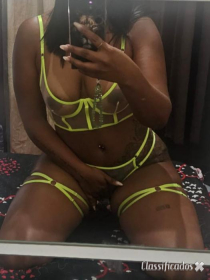 Morena estilo namoradinha
