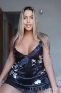A FAVORITA EM AMORA,VAMOS BRINCAR DE BONECA