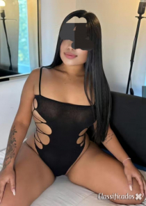 Morena linda simpática