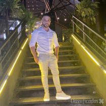 Moreno de Luxo Dotado