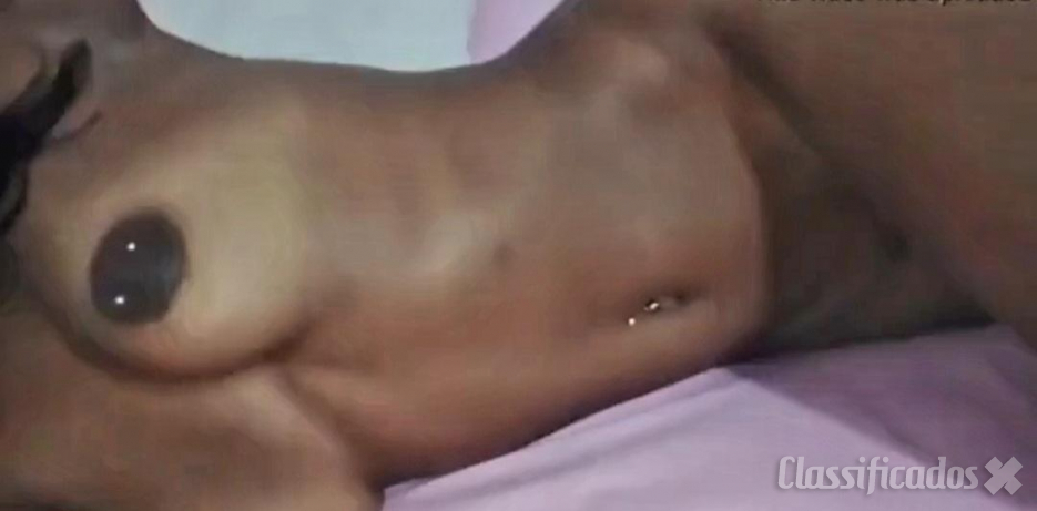 ULTIMOS DIAS MULHERÃO NEGRA  RABUDA COM  PIERCING