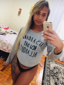 Loira sensação, a melhor massagem da região