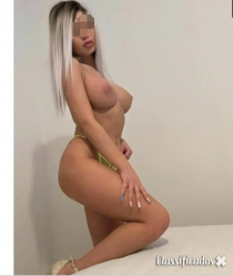 Loira cheia de tesão