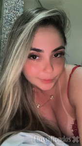 Sua ninfetinha loirinha dos sonhos